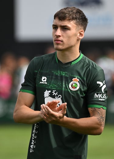 Salinas pasa de escalón