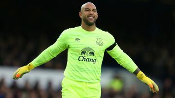 Es el único guardameta que ha sido nombrado MVP, tras ser el héroe para el Everton en la tanda de penales.