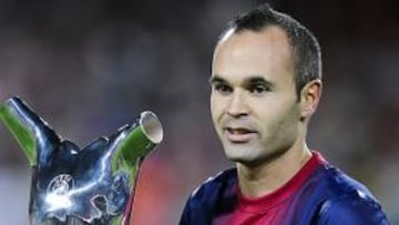 Iniesta: premio al fútbol y a la normalidad