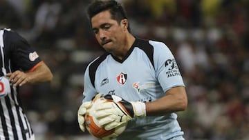 La prioridad de Miguel Pinto es continuar en México