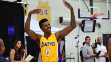Nick Young, durante el reciente &#039;Media Day&#039; de los Lakers.