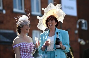 El Aintree Grand National es una competición ecuestre siendo la carrera de obstáculos más importante de las que se celebran en el Reino Unido. El Aintree Grand National es una competición ecuestre, la carrera de obstáculos más importante de las que se celebran en el Reino Unido. Se realiza en el hipódromo de Aintree en la ciudad de Liverpool.
