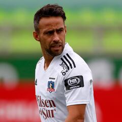 “Buenos y grandes entrenadores”: Valdivia disparó contra Quinteros