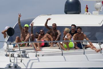 Las fotos de Neymar en Ibiza que suscitan comentarios