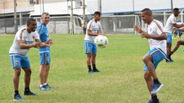 Los jugadores de la Selección Colombia preparan el duelo ante Paraguay.