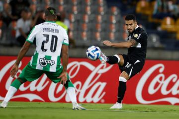 Gran partido en el Atanasio Girardot entre Nacional y Olimpia. El equipo colombiano dejó escapar la victoria.