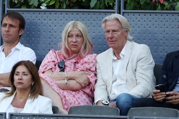 Patricia Oestfeldt and Bjoern Borg en el partido de Jan-Lennard Struff contra Aslán Karátsev.