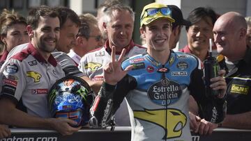 Álex Márquez, en el parque cerrado tras ser 3º en la calificación de Brno.