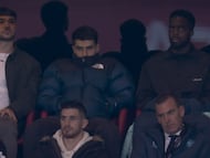 Beñat Prados, en el palco de jugadores de San Mamés.