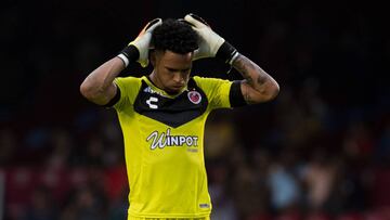 El portero peruano sufrió una lesión en el entrenamiento y estará fuera de actividad por al menos una semana.