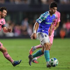 Obed Vargas: “Enfrentar a Messi me ayudó a aprender que puedo competir con los mejores del mundo”