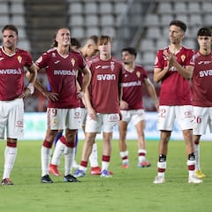 Los arreones no sacan al Murcia del lío