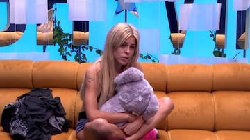 Oriana abandona Gran Hermano VIP dos d&iacute;as despu&eacute;s de haber entrado.