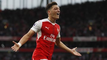 Özil sorprende con su impresionante cambio físico en redes