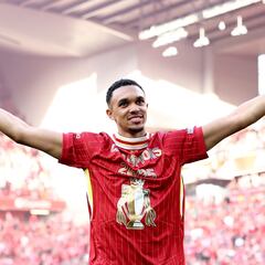 Oficial: Alexander-Arnold deja el Liverpool