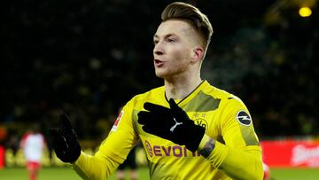 Marco Reus: Borussia Dortmund step up contract talks