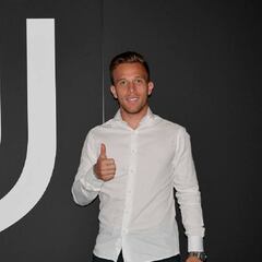 Arthur: "Voy a seguir hasta el final dándolo todo en el Barça"