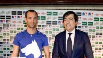 <b>LA INICIATIVA. </b>Etxeberria se despedirá en un partido oficial ante el Deportivo, pero después habrá ese partido especial con los niños.