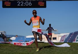 ¡¡¡Oro de Ndikumwenayo y de España por equipos!!! 8 medallas, récord histórico