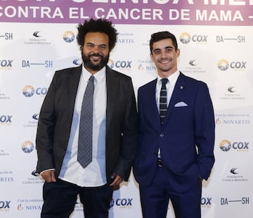 Carlos Jean, m¨²sico, productor y DJ, con Javier Fern¨¢ndez, campe¨®n del mundo de patinaje sobre hielo.