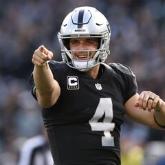 Derek Carr: No creo que palabras de Tom Brady sean para mí