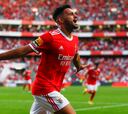 El Benfica mantiene liderato y Adán brilla en el Sporting
