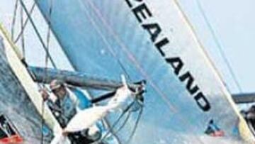 <b>A UN PUNTO. </b>El 'Alinghi' puede sentenciar hoy mismo la final.