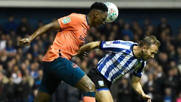 Yerry Mina, elogiado por prensa inglesa tras la Carabao Cup