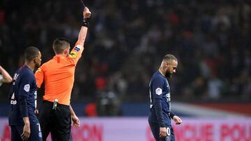 El PSG gana y Neymar acaba expulsado