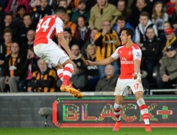 4 de mayo, 2015 | En el duelo con Hull City, Alexis Sánchez cumplió 300 partidos en Europa. El chileno marcó un doblete.