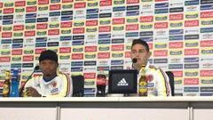 Camilo Z&uacute;&ntilde;iga y James Rodr&iacute;guez, este lunes en la rueda de prensa en el estadio San Carlos de Apoquindo.