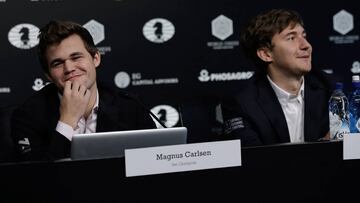 Las sonrisas de los finalistas, preámbulo de la batalla.