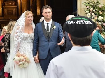 La boda de Jon Rahm y Kelley Cahill en Bilbao