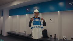 “Tengo derecho a ser feliz”: la leyenda de la música que visitó el nuevo estadio de la UC