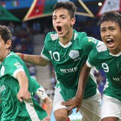 Hijo de exárbitro Paul Delgadillo logra campeonato con México