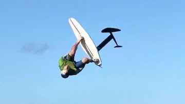 Nikolas Plytas, doble backflip en foil