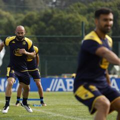 Las lesiones se ceban con los laterales del Deportivo