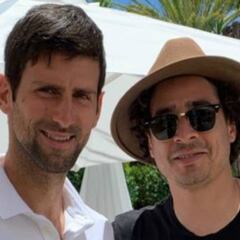 Guillermo Ochoa presume foto con Novak Djokovic