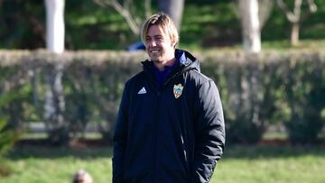 Guti: "Si queremos seguir arriba tenemos que ser sólidos en casa"