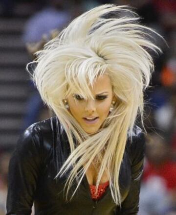 Animadora de los Oklahoma City Thunder.