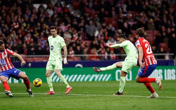 2-4. Robin Le Normand pierde el baln en el balcn del rea, Ferran Torres se aprovecha y saca un disparo ajustado, al palo izquierdo de Jan Oblak, para anotar el cuarto y segundo en su cuenta particular.