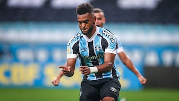 Miguel Borja, destacado por la prensa brasileña tras su debut con Gremio.