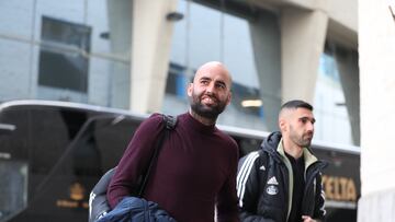 Claudio Giráldez, entrenador del Celta B, junto a su ayudante Róber Fernández.