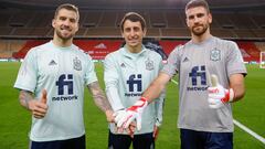 &Iacute;&ntilde;igo Mart&iacute;nez, Oyarzabal y Unai Sim&oacute;n, en el entrenamiento de La Cartuja.
 