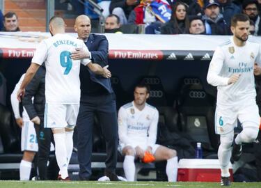 Closing ranks: Zidane and his squad in it till the end