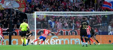 3-0. El guardameta del Valencia, Giorgi Mamardashvili, desvía el lanzamiento de Rodrigo Riquelme. El rebote, le cae al delantero argentino con el '19' para marcar a placer con la pierna izquierda.