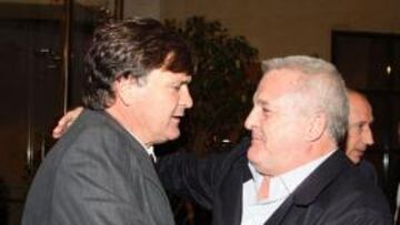 Los rojillos fueron recibidos por Izco