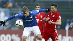 Douglas Costa mantiene en el liderato al Bayern Múnich