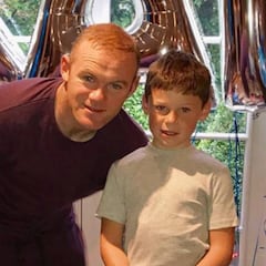 Wayne Rooney genera polémica al no ocultar que su hijo es del Barça
