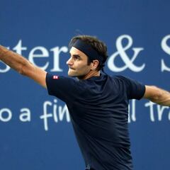 Roger Federer dispatches Gojowczyk in Cincinnati